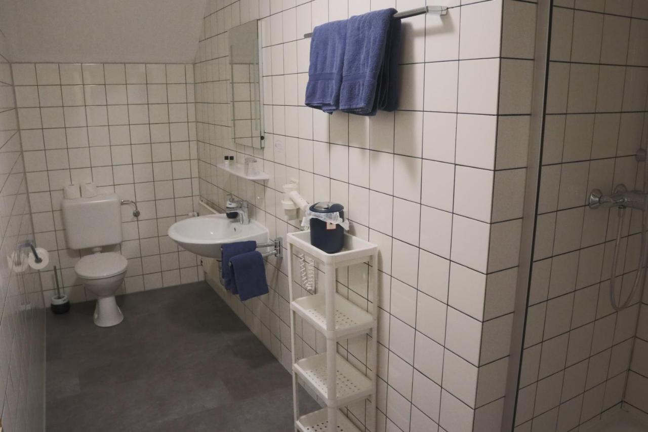 Hotel Am Friesenstrand Tossens Exteriör bild